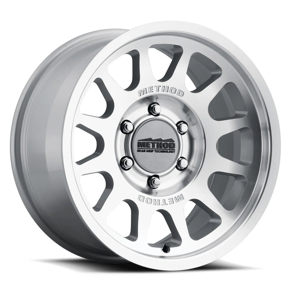 4 Llantas Method MR703 BeadGrip Machined (17x9" 6x139,7)