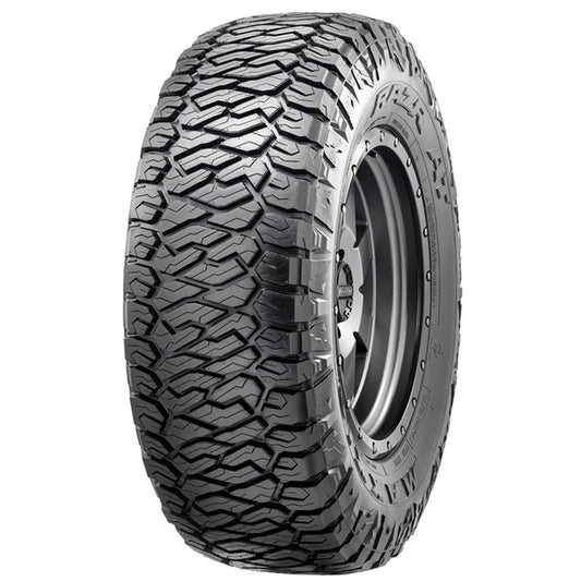 285/70r17 Maxxis RAZR AT811